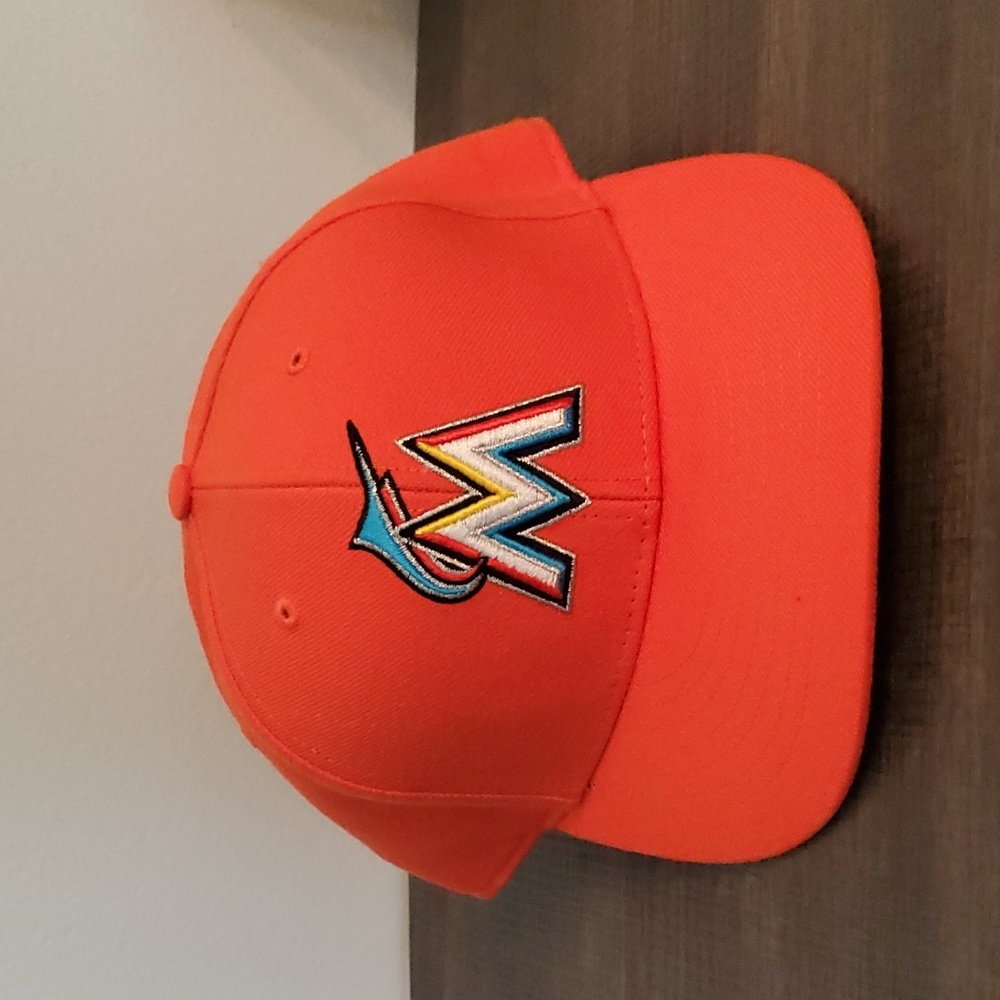 Miami Marlins baseball hat never worn.